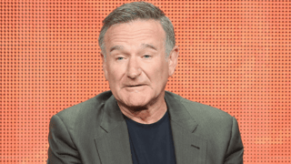 Image for Robin Williams’ Daughter Tells Fans to ‘Stop Sending Me AI Videos of Dad’: It’s ‘Gross’ and ‘Not What He’d Want’