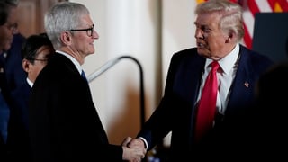 Image for Apple CEO Tim Cook Says He Had a ‘Good Conversation’ With Trump About ICE in Minneapolis: ‘This Is a Time for Deescalation’