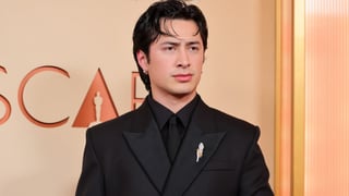 Image for Hudson Williams Teases One Word for ‘Heated Rivalry’ Season 2 at the Oscars: ‘Sex’