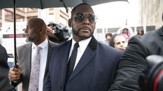 Image for R. Kelly Formally Asks Trump to Commute 30-Year Sentence