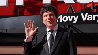 Image for Jesse Eisenberg Says He Doesn’t ‘Want to Be Associated’ With Mark Zuckerberg: ‘If This Guy Is the Creator of This World, I Don’t Want to Live in That World’