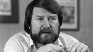 Image for Veteran Broadcaster Derryn Hinch Dies Aged 82