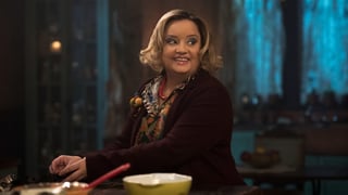 Image for Lucy Davis Supported by Fellow ‘The Office’ Alum Jenna Fischer, ‘Sabrina’ Star Kiernan Shipka and More After ‘Incurable’ Cancer Diagnosis