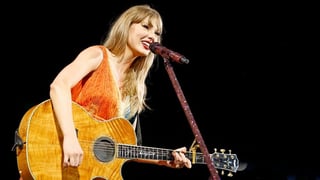 Image for Taylor Swift Named to the Nashville Songwriters Hall of Fame, Becoming Its Youngest Inductee Ever