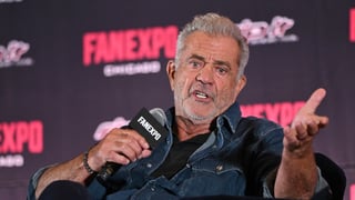 Image for Mel Gibson Apologises for Mocking Sign Language Interpreter as Backlash Grows: ‘Thoughtless Idiocy’ With ‘No Intended Maliciousness’