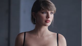 Image for Taylor Swift Breaks Two Spotify Records for 2026, Including Most-Streamed Female Artist in a Day